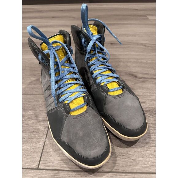 Size 10 - adidas SLVR Hoops Mid Black white sole G42399 (2010)